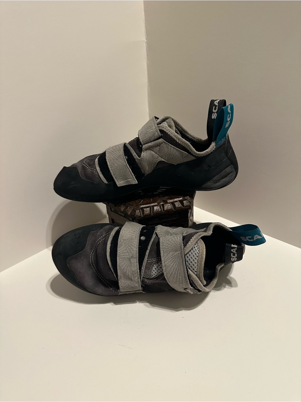Scarpa Origin Rock Climbing Shoes Bouldering Double Strap Men’s Size 8 (EU 41)